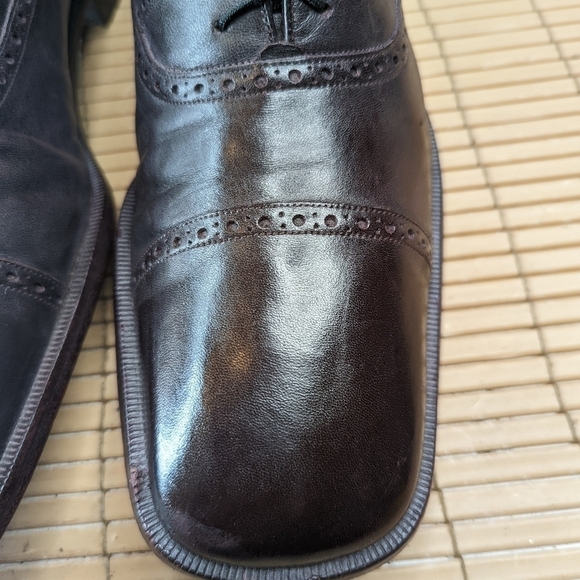 Bally \